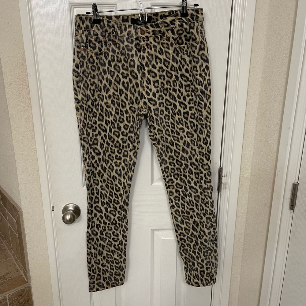 Judy Blue Leopard skinny jeans. Sz 13/31
